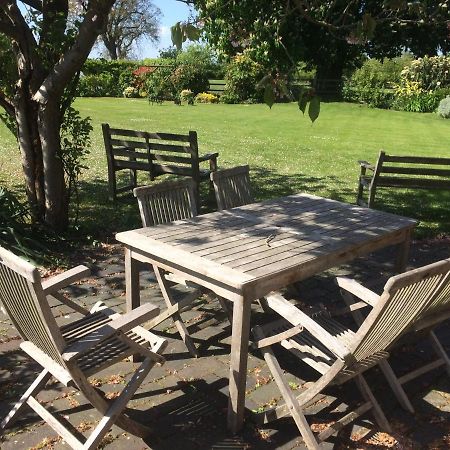 Mill Farm Bed and Breakfast Milton Keynes Exteriör bild